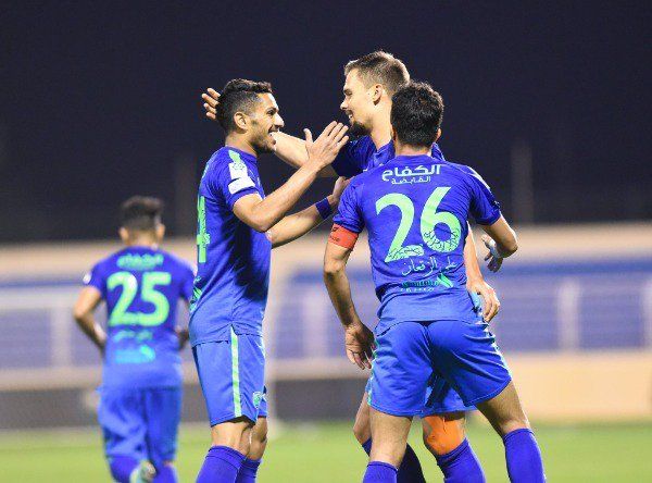 فرحة لاعبي الفتح