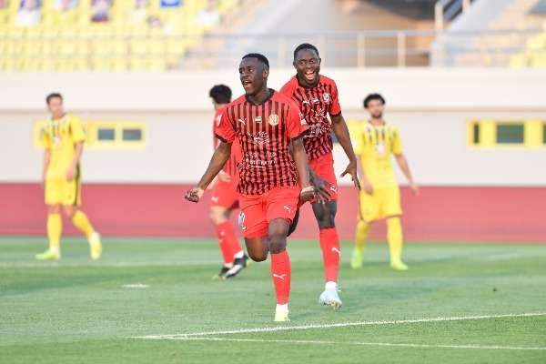 من مباراة الجزيرة واتحاد كلباء