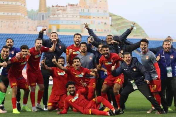 كرشمير ريزتش مع لاعبي ضمك