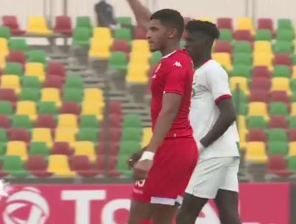 من مباراة تونس وبوركينافاسو