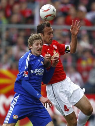 2011-03-132011-03-13t150013z_01_kai05_rtridsp_3_soccer-germany_reuters