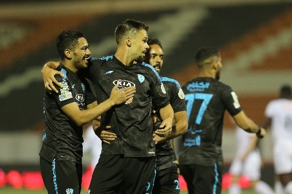 فرحة لاعبي الفتح