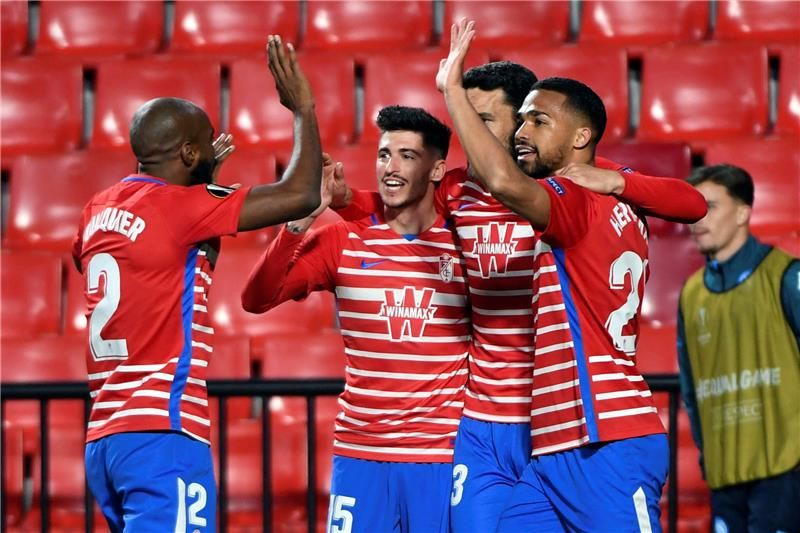 فرحة لاعبي غرناطة