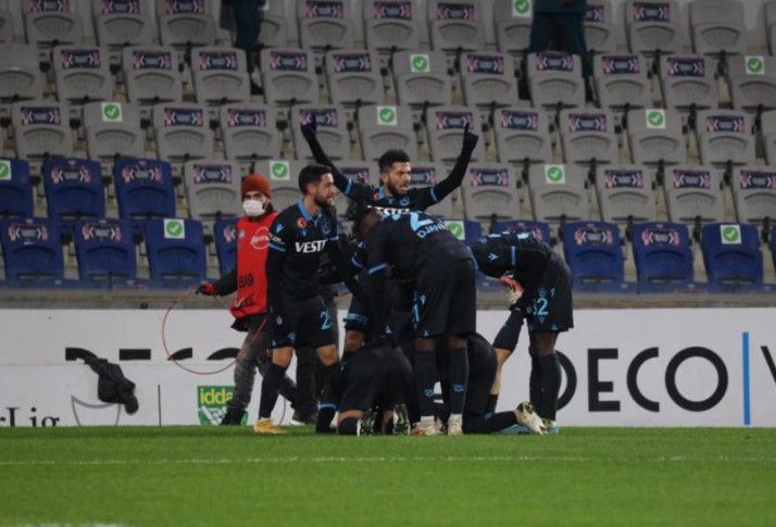 فرحة لاعبي طرابزون سبور