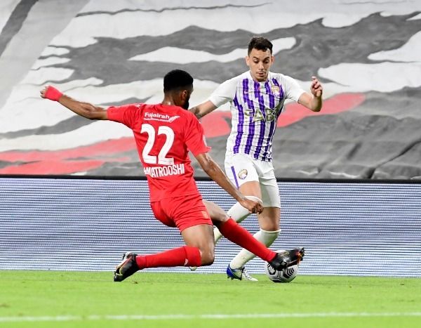 من الدوري الإماراتي