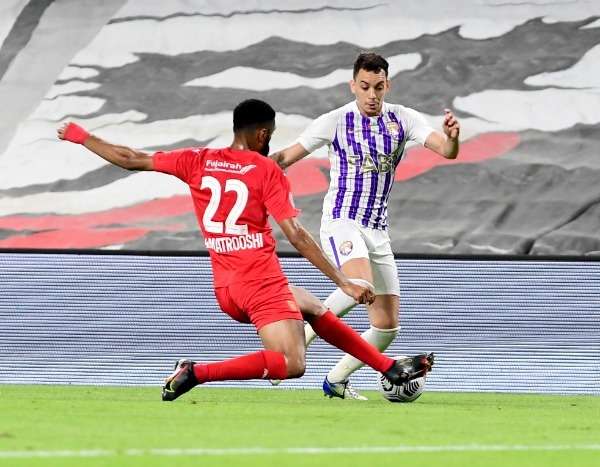 من الدوري الإماراتي