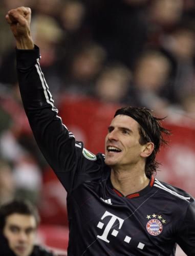 2010-12-22t195208z_01_boh05_rtridsp_3_soccer-germany-cup_reuters