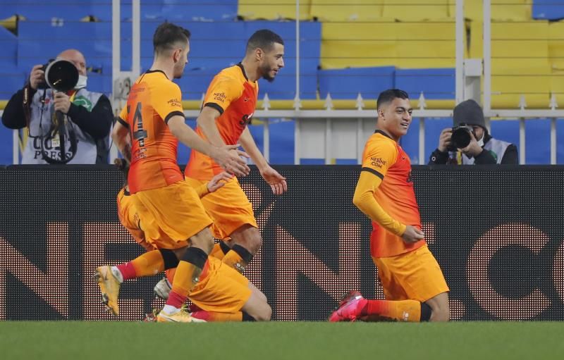 لاعبو جالطة سراي