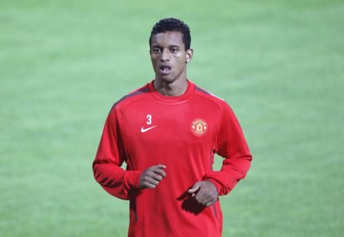2010-11-01t180832z_01_ims05_rtridsp_3_soccer-champions_reuters