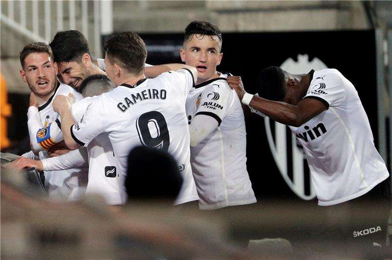 فرحة لاعبي فالنسيا