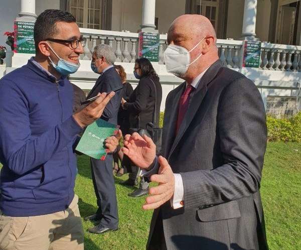 كاساريس مع مراسل كووورة