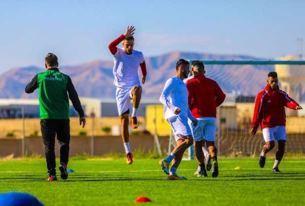 من تدريبات المنتخب الفلسطيني