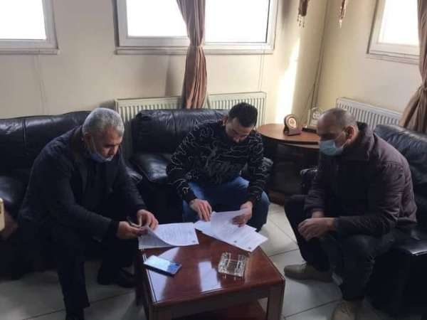 من توقيع عمر قنديل 