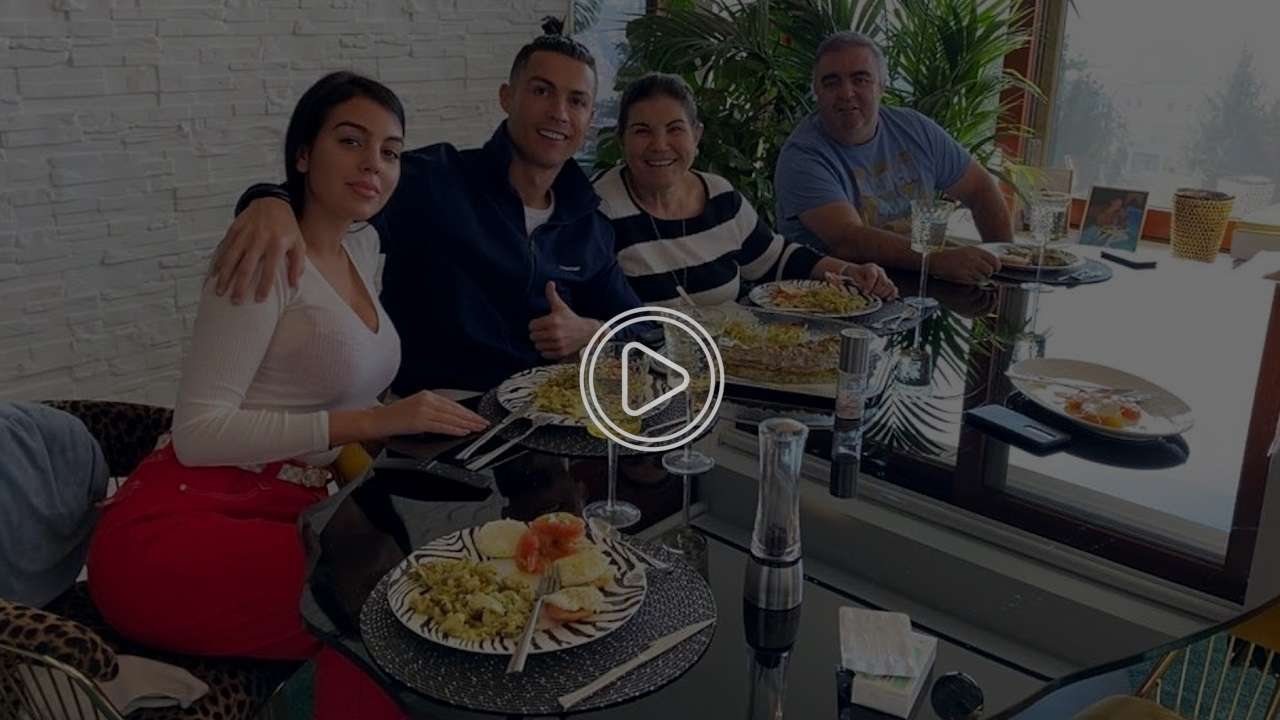 رونالدو وعائلته