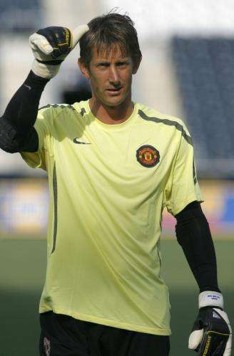 2010-07-21t002509z_01_phi09_rtridsp_3_soccer_reuters