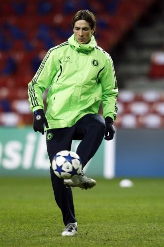 2011-02-212011-02-21t190137z_01_swt21_rtridsp_3_soccer-champions_reuters