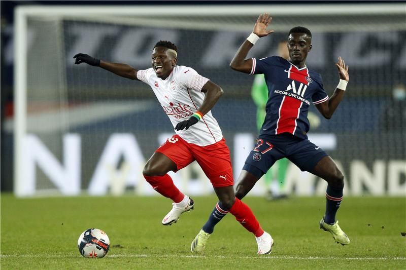 من مباراة سابقة لنيم