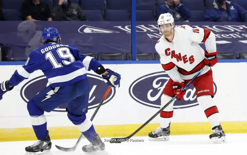 ?i=reuters%2f2021-02-25%2f2021-02-25t000343z_1813238945_mt1usatoday15624387_rtrmadp_3_nhl-carolina-hurricanes-at-tampa-bay-lightning_reuters