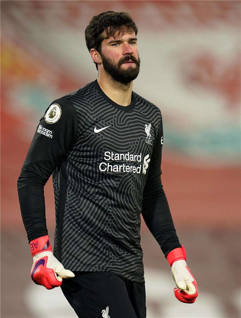 أليسون بيكر