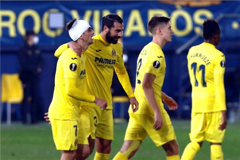 لاعبو فياريال 