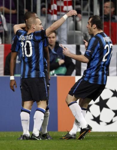 2011-03-152011-03-15t201401z_01_reh04_rtridsp_3_soccer-champions_reuters