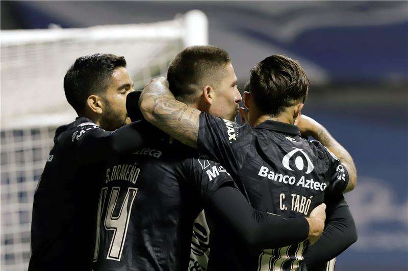 لاعبو بويبلا