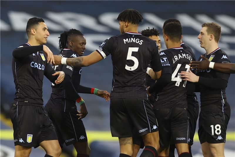 لاعبو أستون فيلا