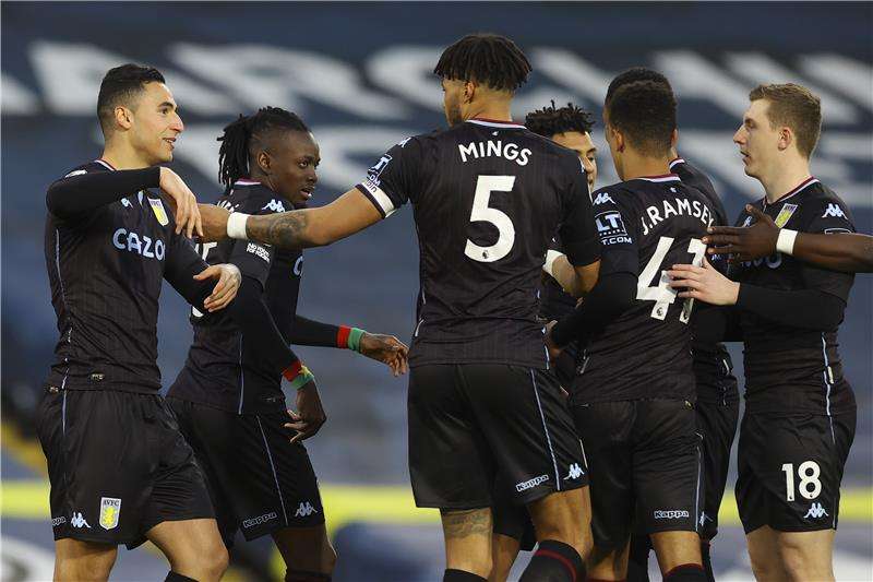 لاعبو أستون فيلا