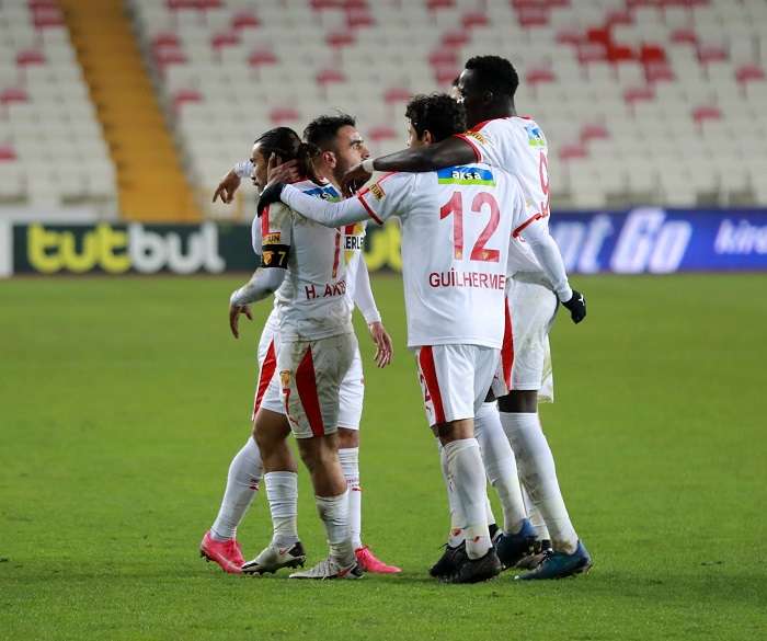 لاعبو جوزتبه