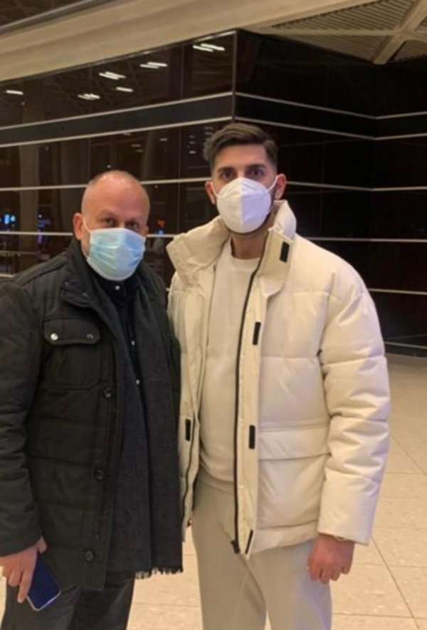هلال الحلوة يصل الأردن
