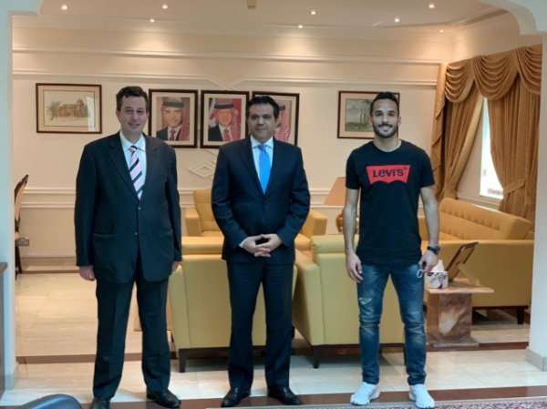 السفير الأردني خلال استقباله مرضي