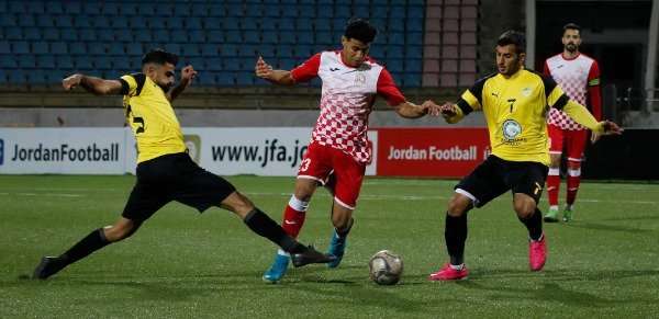 جانب من لقاء الحسين إربد وشباب الأردن