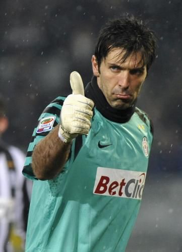 2011-01-302011-01-30t215436z_01_mxr64_rtridsp_3_soccer-italy_reuters