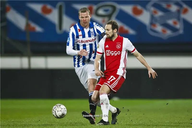 ?i=epa%2fsoccer%2f2021-03%2f2021-03-03%2f2021-03-03-09049853_epa