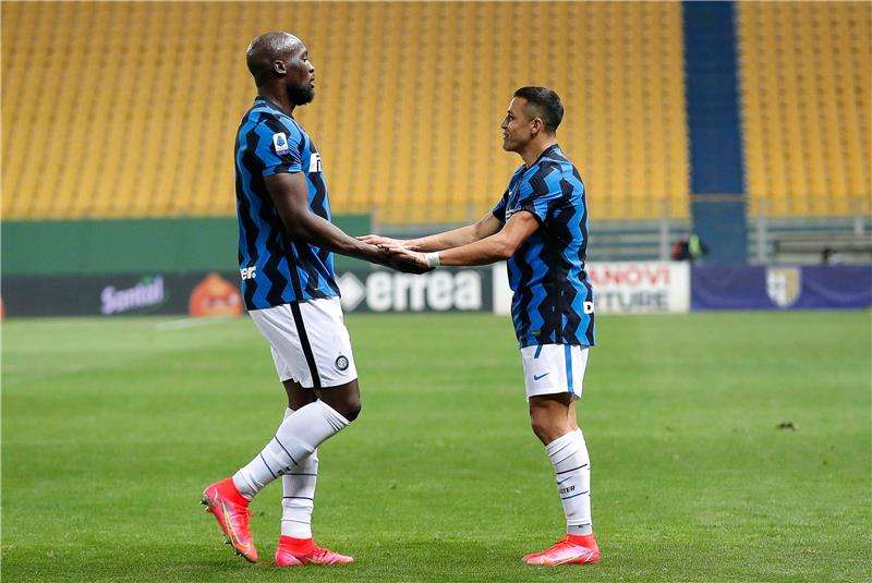 نجما إنتر سانشيز ولوكاكو