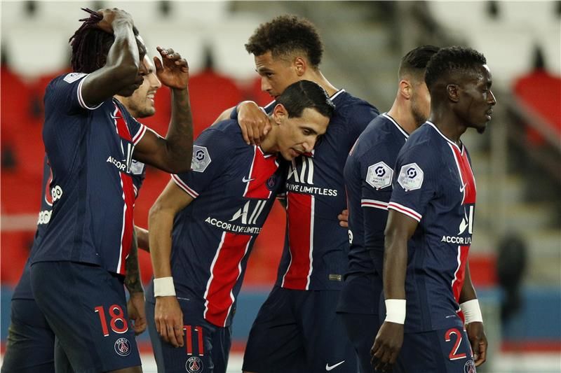 لاعبو باريس سان جيرمان