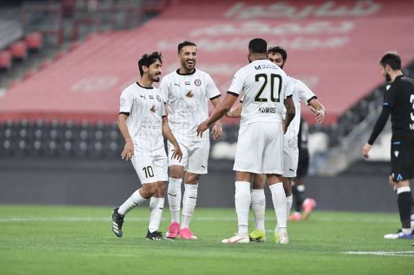 من الدوري الإماراتي