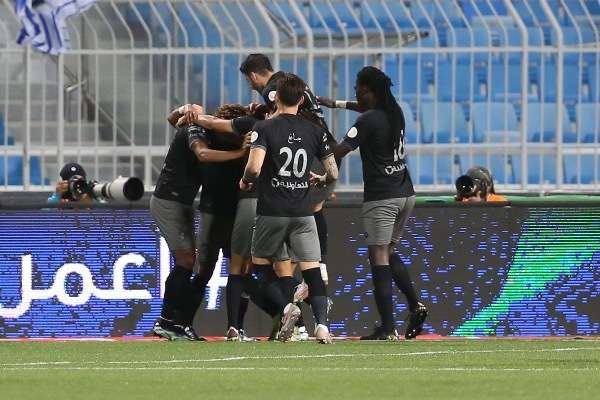 لاعبو الهلال