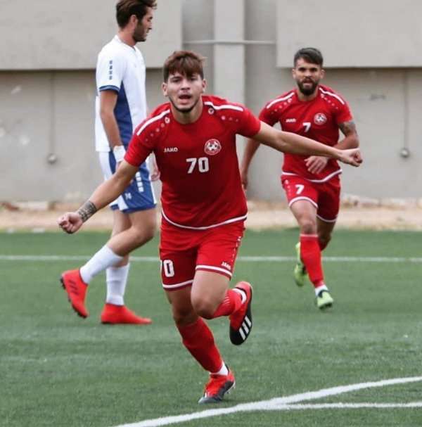 دانيال أبو فخر