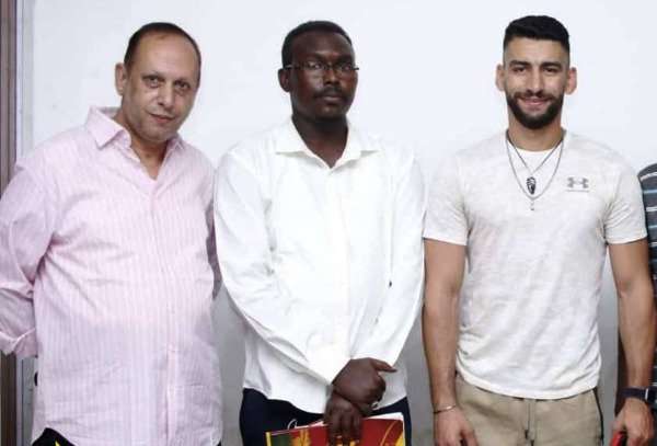 جانب من الاستقبال