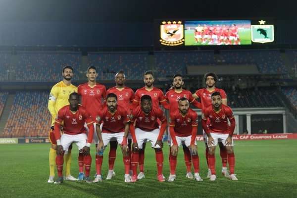 لاعبو الأهلي