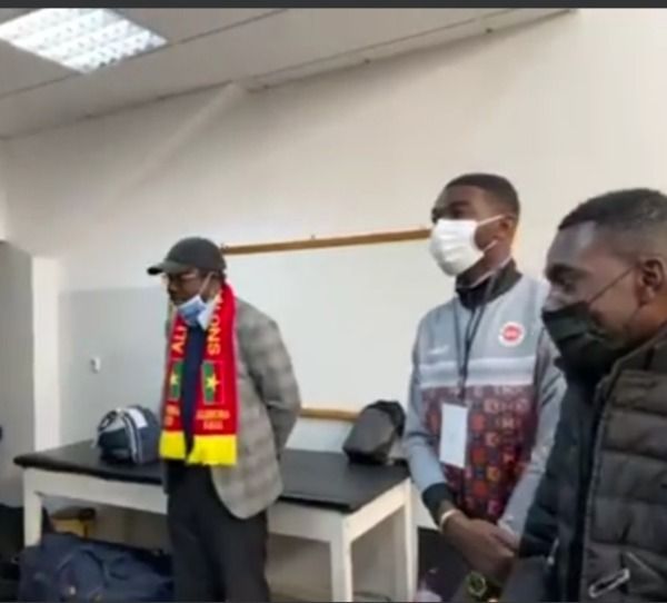السفير البوركيني في حجرات الملابس