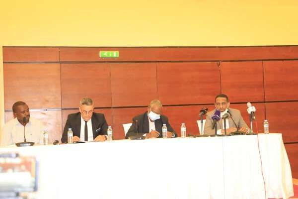 من المؤتمر الصحفي