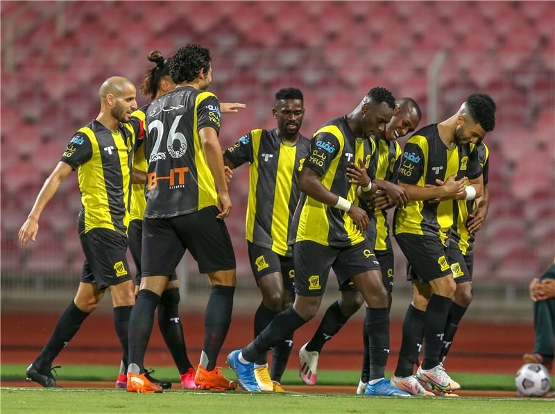 لاعبو الاتحاد 
