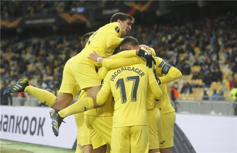 فرحة لاعبي فياريال