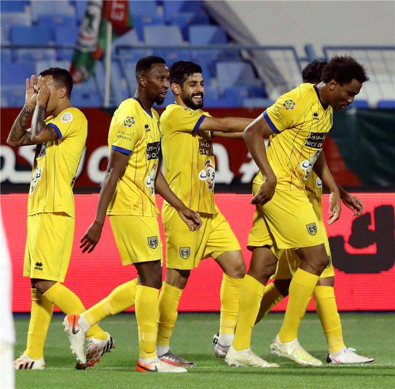 لاعبو التعاون 