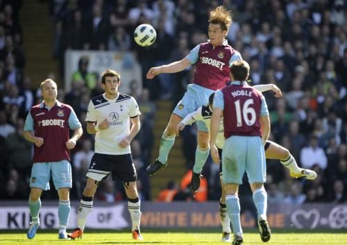 2011-03-192011-03-19t154347z_01_pmh08_rtridsp_3_soccer-england_reuters