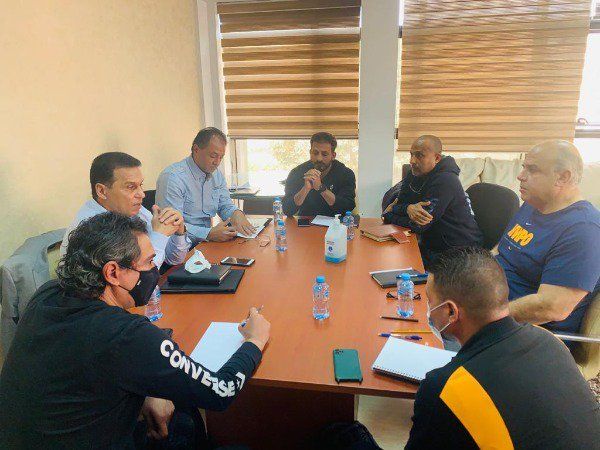 من الاجتماع