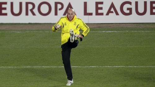 2011-02-162011-02-16t184201z_01_dwc03_rtridsp_3_soccer-europa_reuters