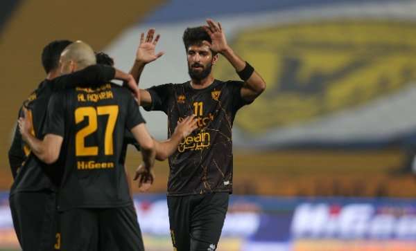 فرحة لاعبي القادسية